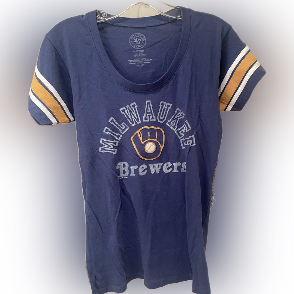 Banner 47 Milwaukee Brewers women’s size M short sleeve t-shirt